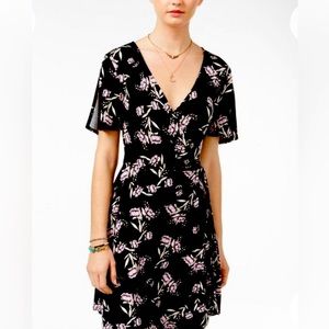 Hippie Rose Split Sleeve Juniors Wrap dress NWT